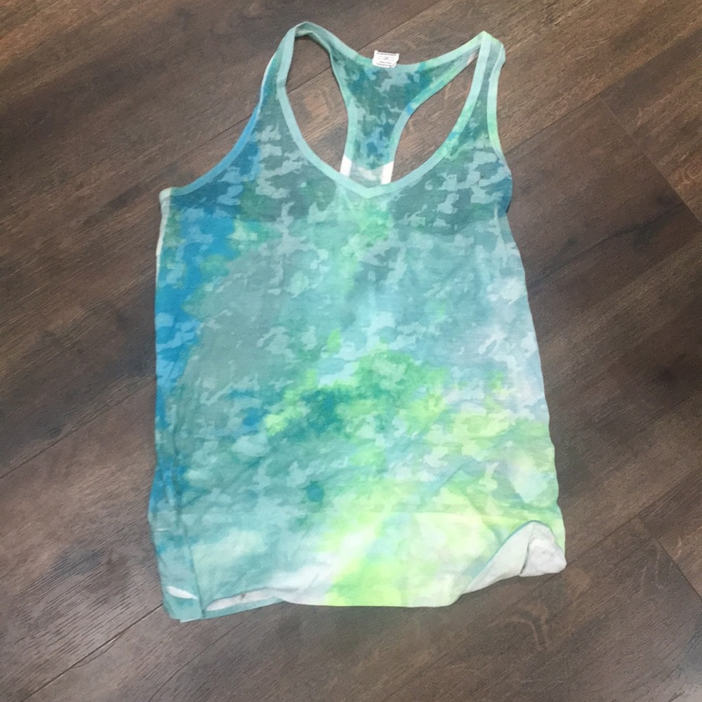 Razor back colorful t shirt